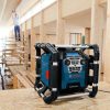 Bosch Professional 18V System Akku Baustellenradio GPB 18V-5 SC