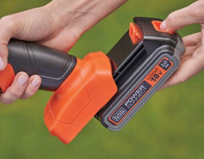 Black & Decker Akku-Gras/Strauchschere; 18V/2,0 Ah; BCSS18D1-QW