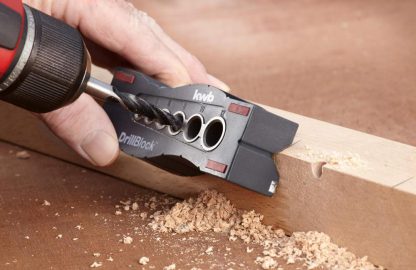 kwb Bohrhilfe / Bohrlehre Ø 44899 mm DrillBlock für rechtwinklige / gerade u. präzise Bohrungen auf Oberflächen, Rundmat