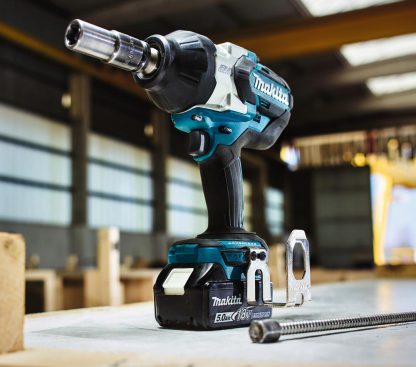 Makita Akku-Schlagschrauber DTW1002Z ohne Akku/Ladegerät 18V